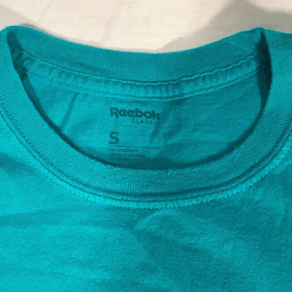 Reebok Logo Cut Off Tank Top - Picture 3 of 5